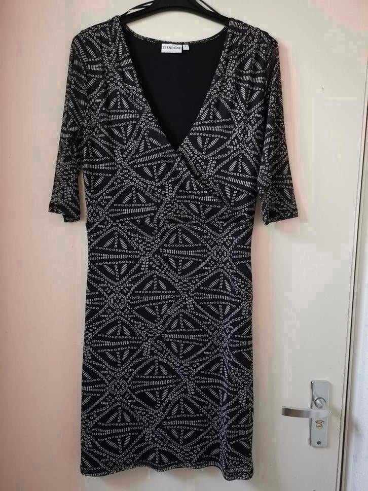 Jurk maat 40 / 42, Kleding | Dames, Zwart, Maat 42/44 (L), Nieuw, Ophalen of Verzenden