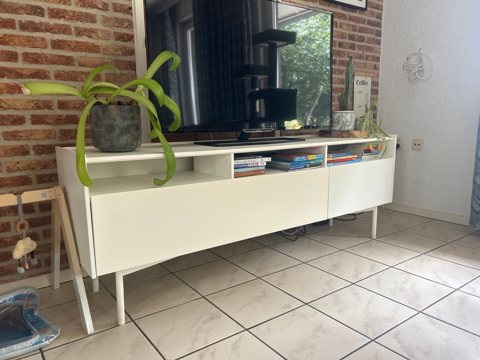 Modern wit tv-meubel met opbergruimte, Gebruikt, 150 tot 200 cm, Minder dan 100 cm, Modern