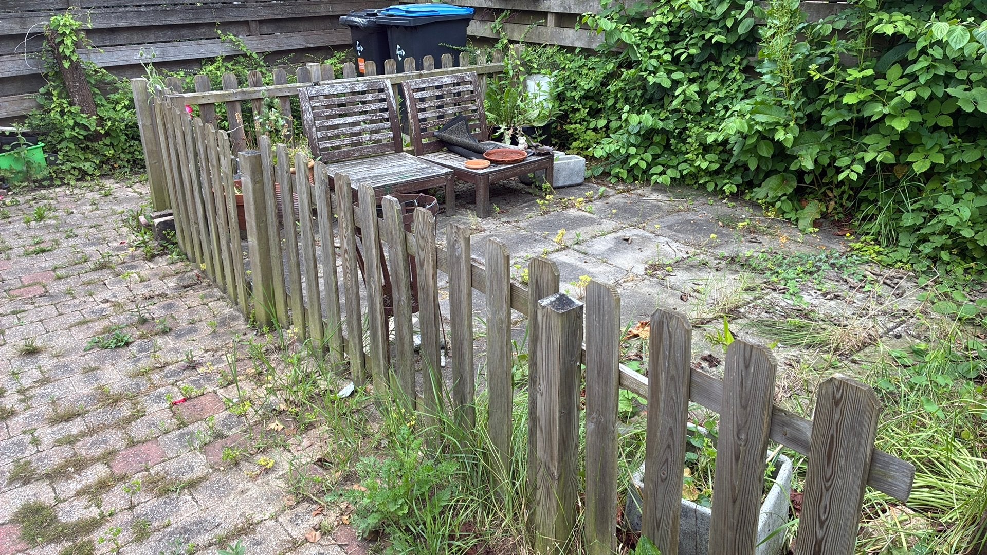 Houten hekwerk met poortje en 6 palen - nog in goede staat, Tuin en Terras, Ophalen, Met poort, Gebruikt, Tuinhek