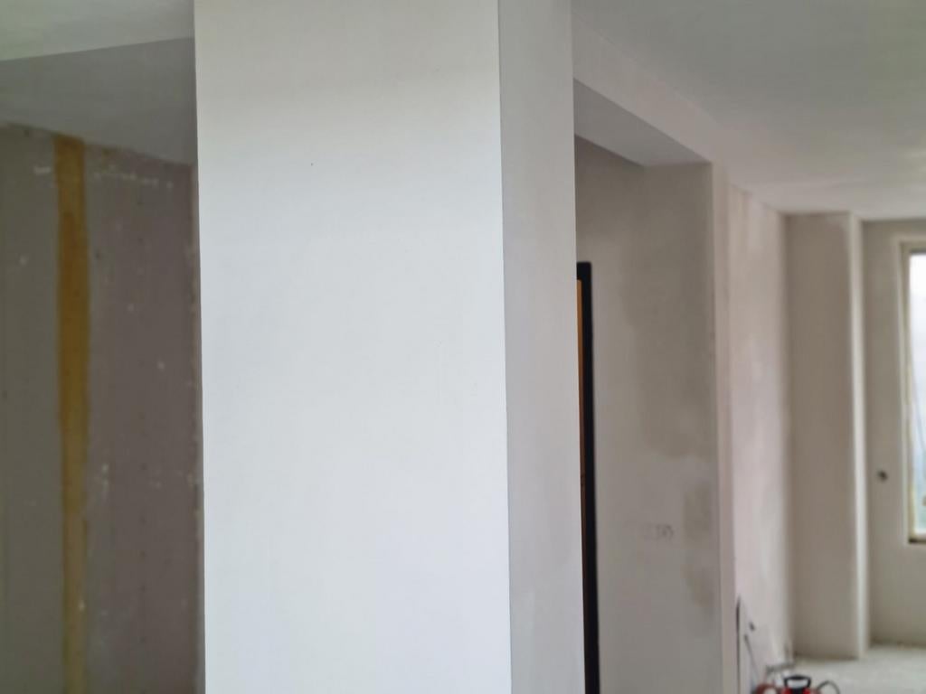 Stukwerk, stucwerk, stukadoor, spuiten, spuitwerk,latex spui