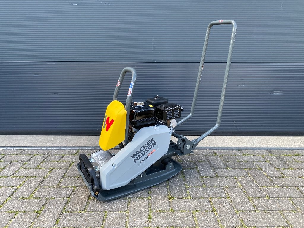 Trilplaat/triller Wacker BPS 1135B B&S benzine motor (NW), Tuin en Terras, Hand-tuingereedschap, Wacker Neuson Group, München (D)
