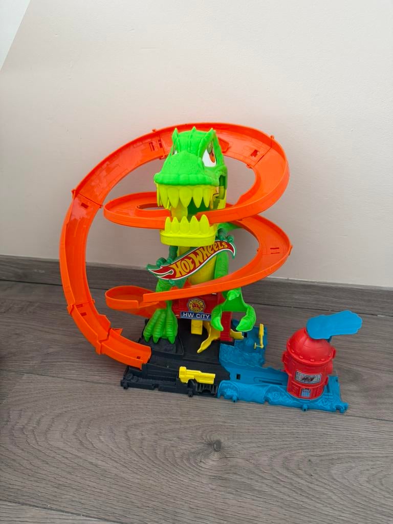 Hotwheels city T-rex, Ophalen, Zo goed als nieuw, Handmatig, Hot Wheels