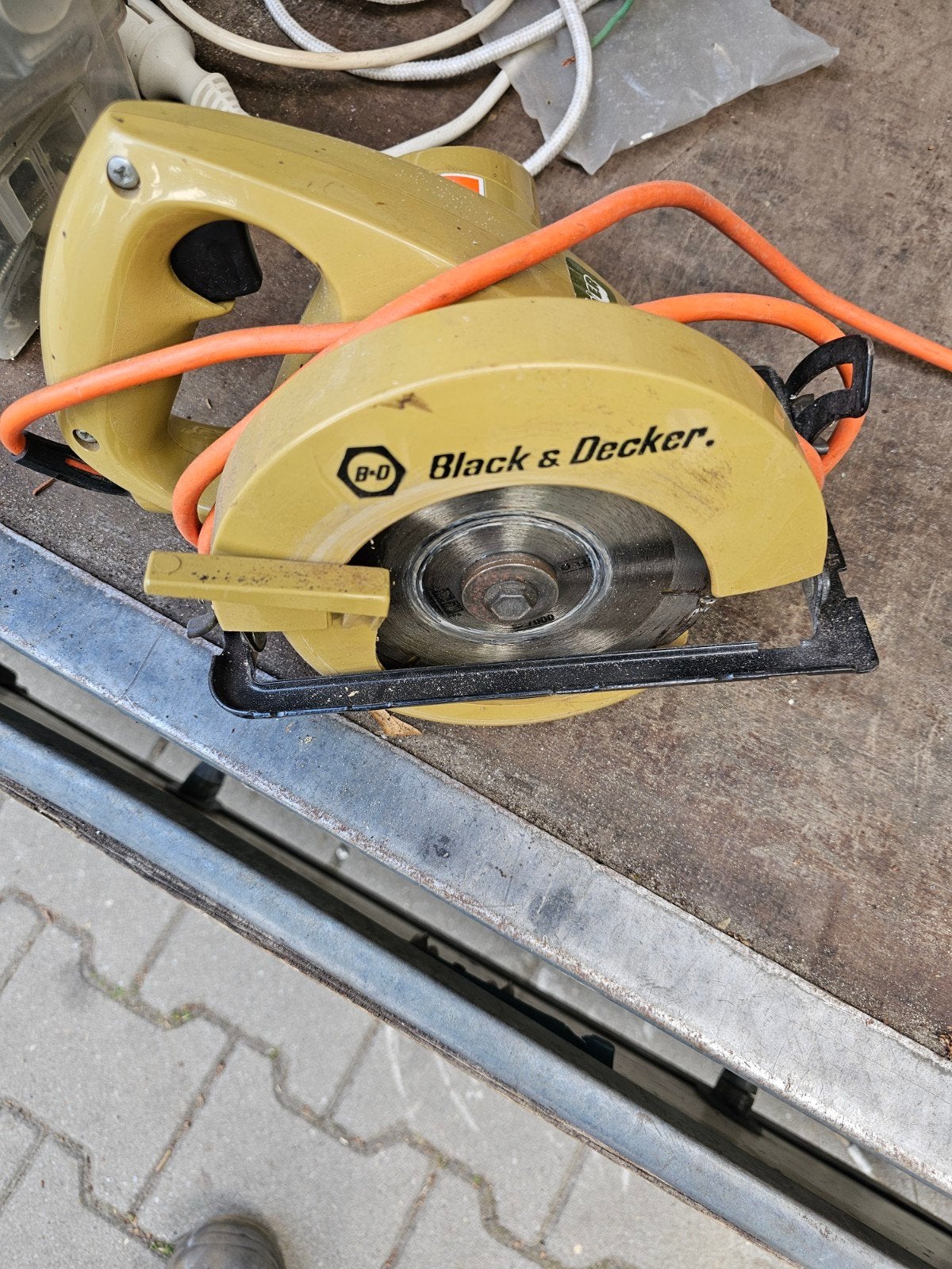 Black en decker cirkelzaag, Gebruikt, Cirkelzaag, Ophalen of Verzenden, 30 tot 70 mm