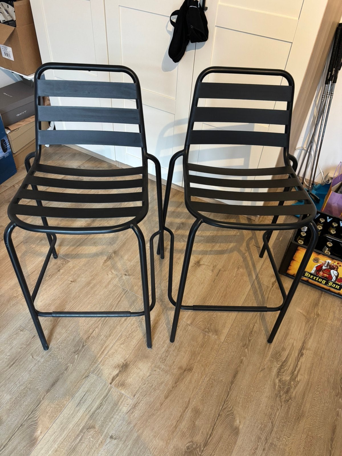 2x zwarte barkrukken - zeer goede staat, Huis en Inrichting, Barkrukken, Ophalen, Met voetsteun, 60 tot 90 cm, Zo goed als nieuw