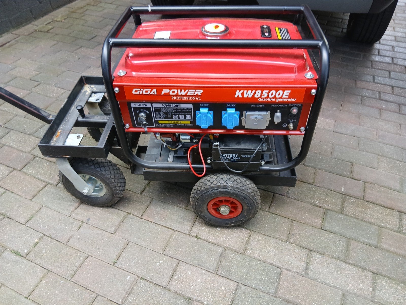 GIGA POWER KW8500E Benzine Generator - Zo goed als nieuw, Ophalen, Elektrisch startend, Benzine, Zo goed als nieuw