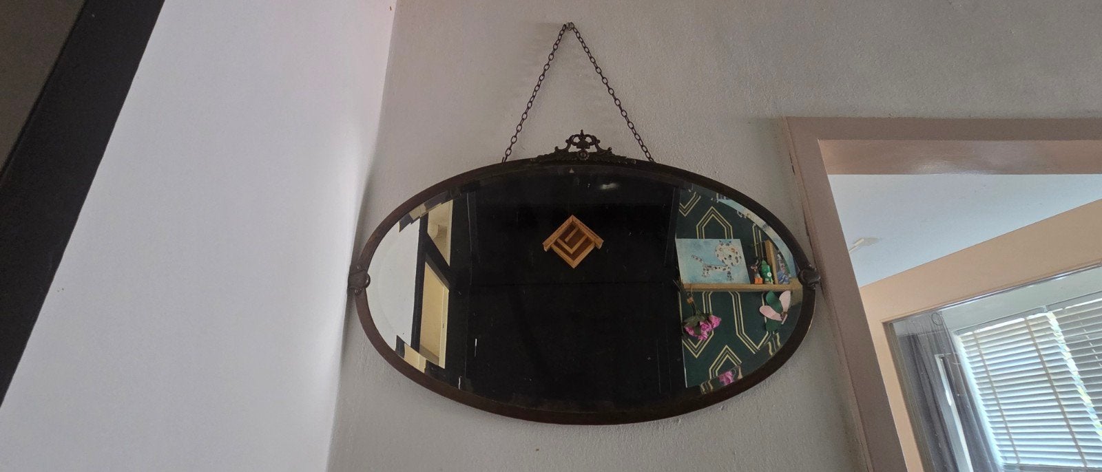 Antieke ovale spiegel met ketting, Ophalen of Verzenden, Ovaal, 50 tot 100 cm, Minder dan 100 cm