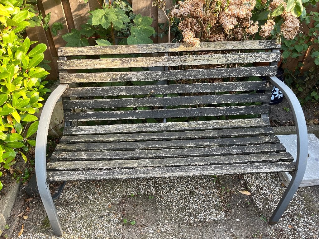 Gratis oud metalen tuinbankje voor schroot, Ophalen, Gebruikt
