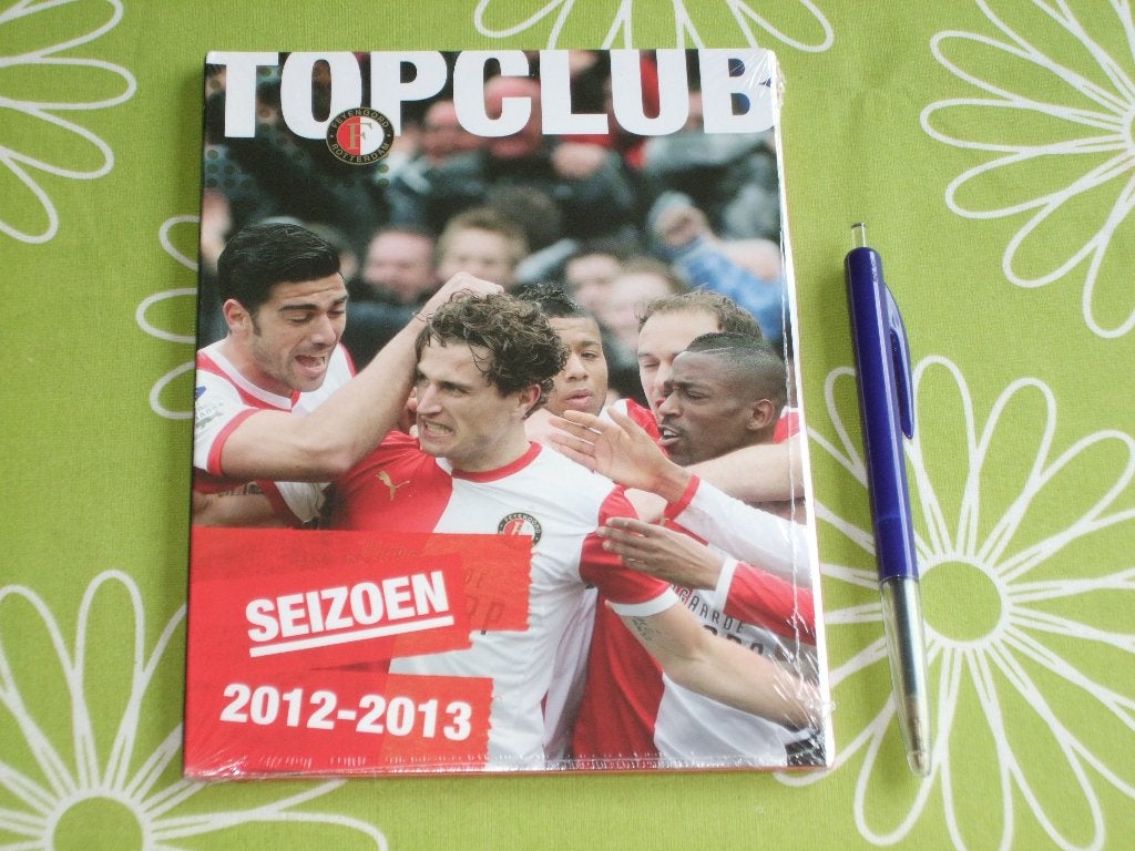 Nieuw in seal DVD Feyenoord - seizoen 2012-2013 - Topclub, Ophalen of Verzenden, Nieuw, Feyenoord, Overige typen