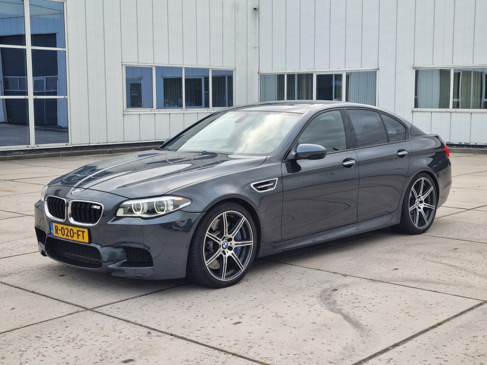 BMW M5 F10 Competition 2014, Auto's, BMW, Particulier, 5-Serie, ABS, Achteruitrijcamera, Adaptieve lichten, Airbags, Airconditioning
