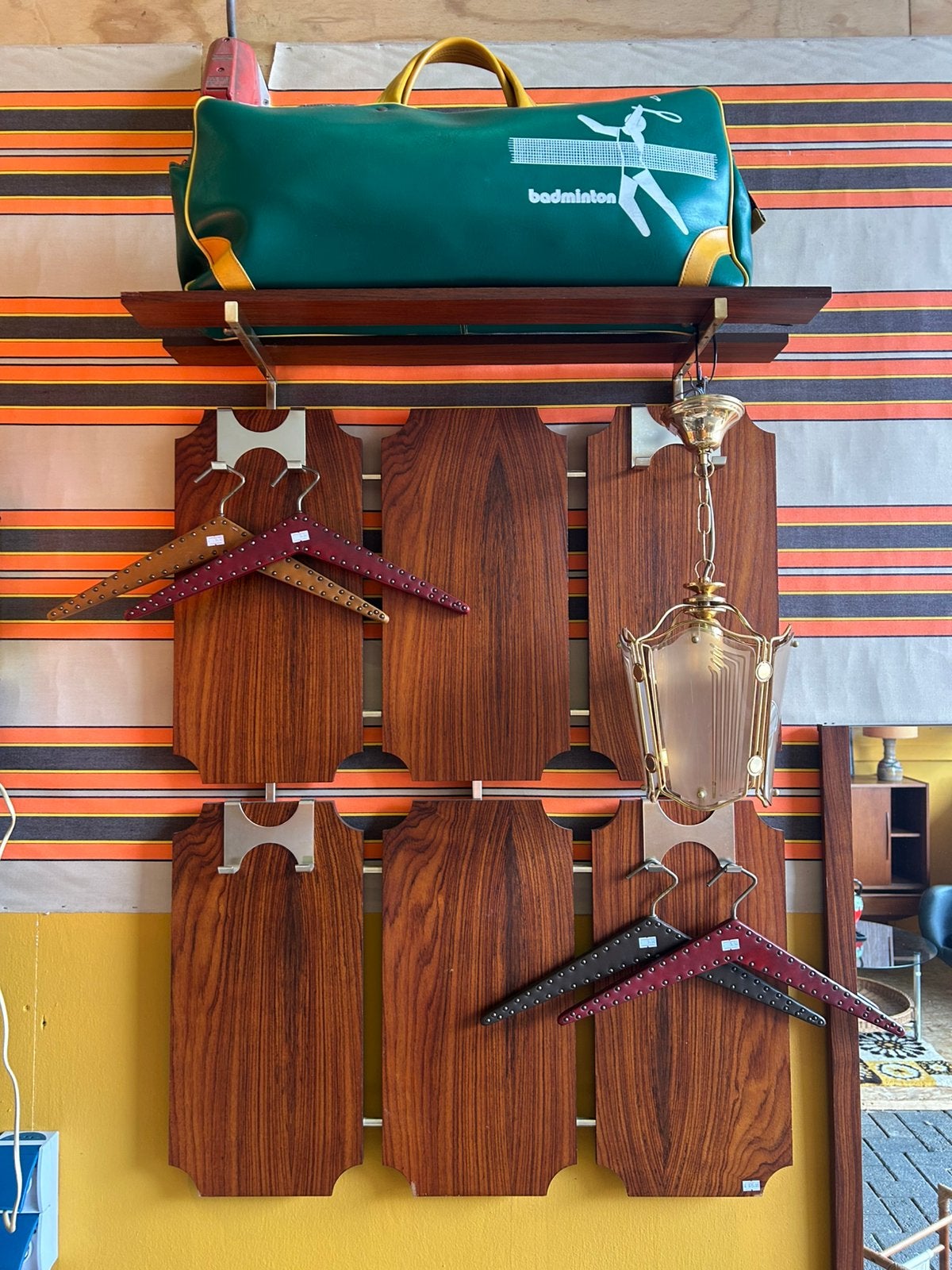 Vintage jaren 60 teak houten wandkapstok, Huis en Inrichting, Woonaccessoires | Kapstokken, ?, Zo goed als nieuw, Ophalen, Wandkapstok