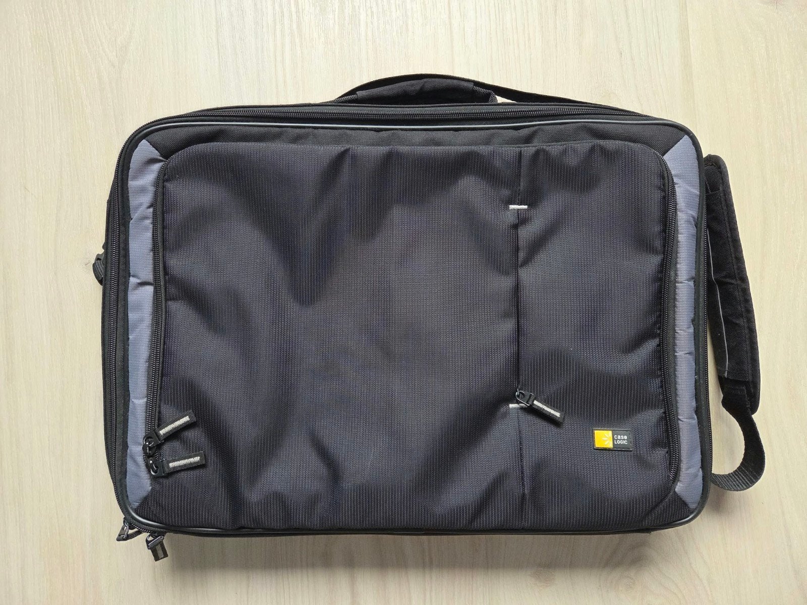 Case Logic laptoptas - Zwart/Grijs - 15 inch, Gebruikt, 15 inch, Ophalen of Verzenden, Zwart
