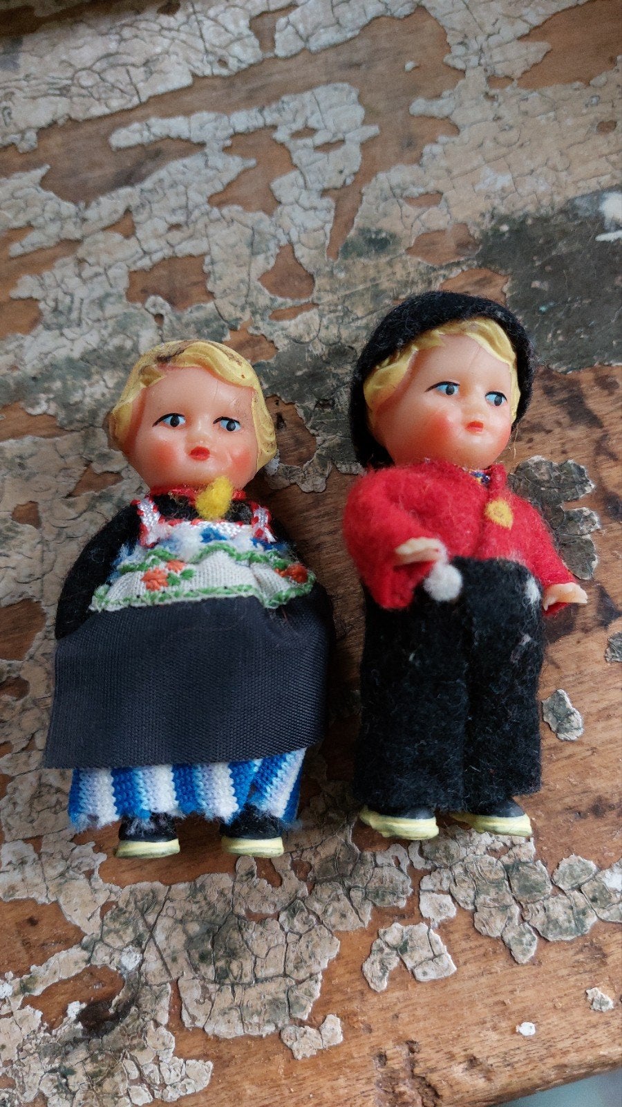 twee arie poppetjes boer en boerinnetje, Ophalen of Verzenden, Gebruikt, Pop