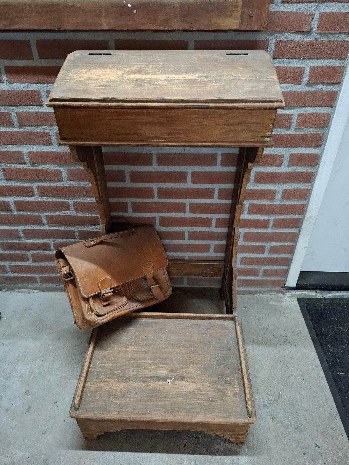 Oude brocante lessenaar - Vintage schoolmeubel, Ophalen