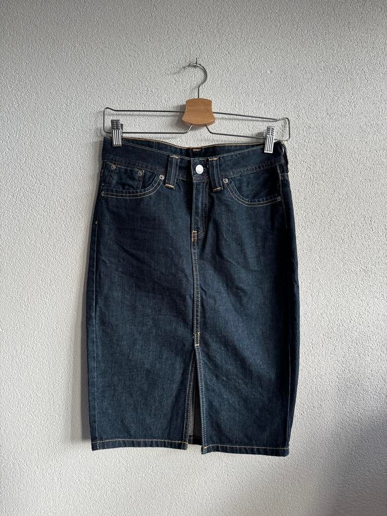 Vintage Y2K Levi’s donker blauwe midi denim rok, Kleding | Dames, Rokken, Levi's, Blauw, Ophalen of Verzenden, Zo goed als nieuw