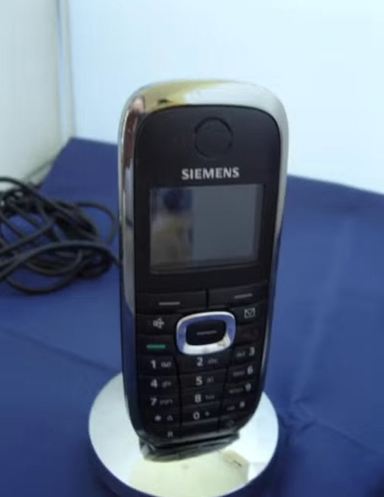 Siemens gigaset SL3 professional (handset met lader), Telecommunicatie, Vaste telefoons | Handsets en Draadloos, 1 handset, Ophalen of Verzenden