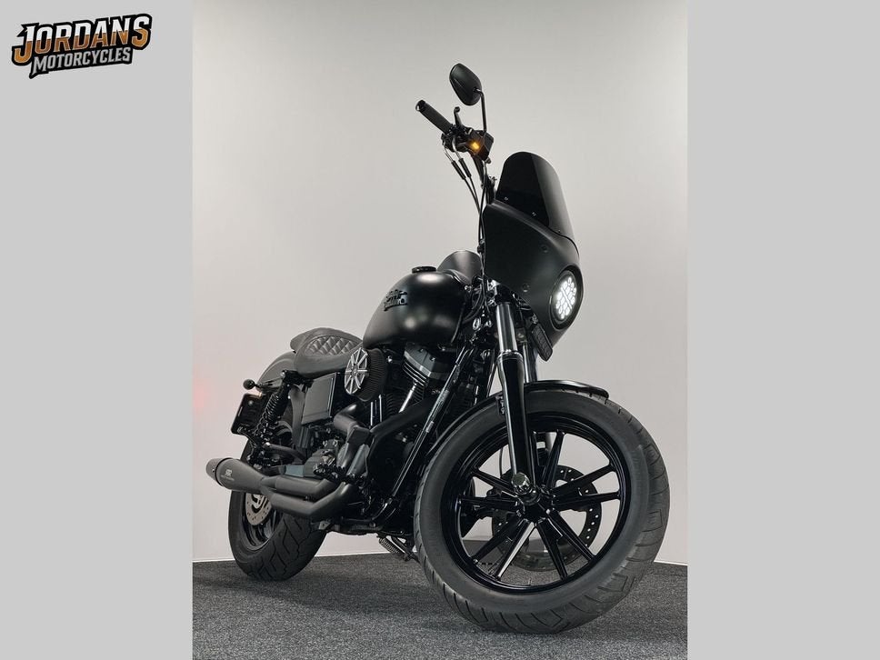 HARLEY-DAVIDSON STREET BOB FXDB 103CI | CLUBSTYLE (bj 2014), 2 cilinders, HARLEY-DAVIDSON, Chopper, Bedrijf