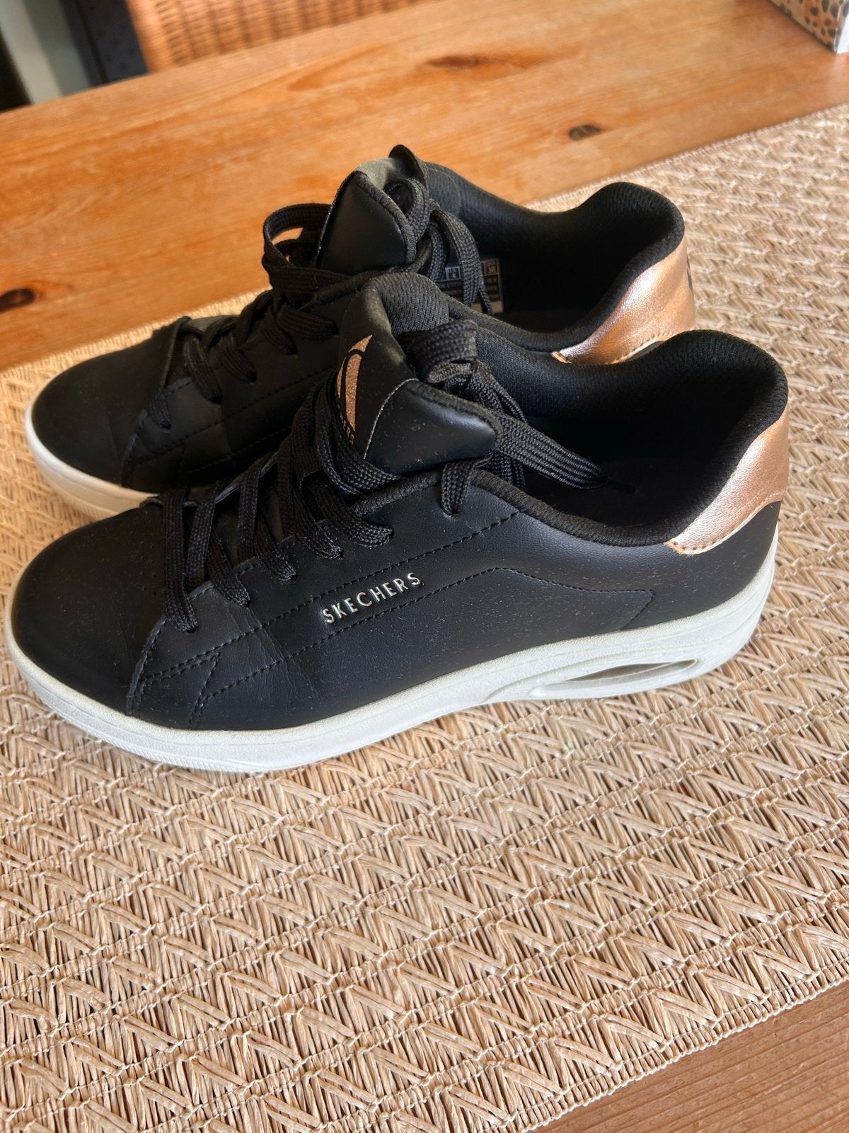 Goede staat skechers zie foto’s, Ophalen of Verzenden, Zo goed als nieuw, Zwart, Sneakers of Gympen