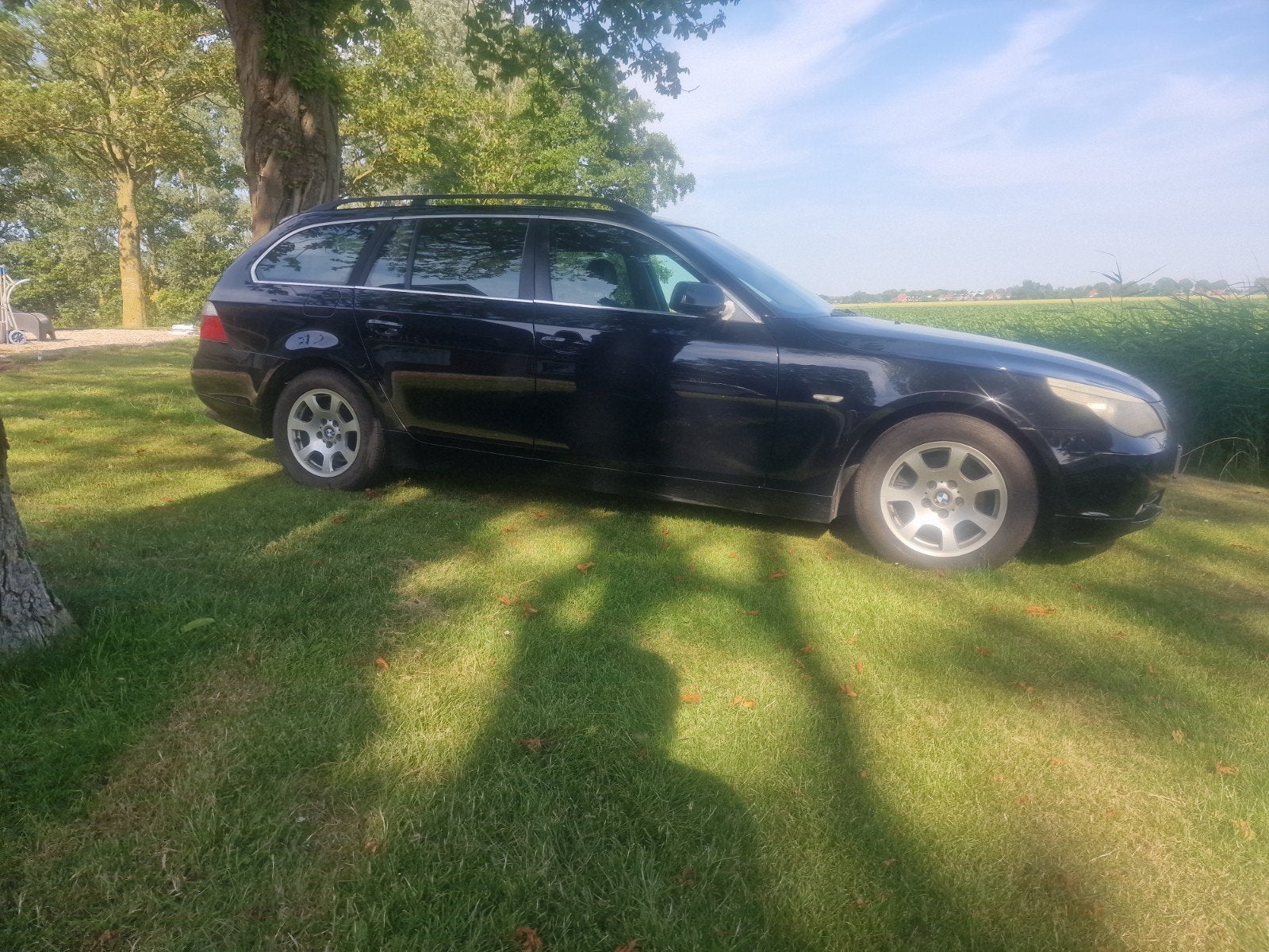 BMW 5-Serie 2.5 I 525 Touring 2005 Zwart, Auto's, BMW, Achterwielaandrijving, 1800 kg, Zwart, Stationwagon