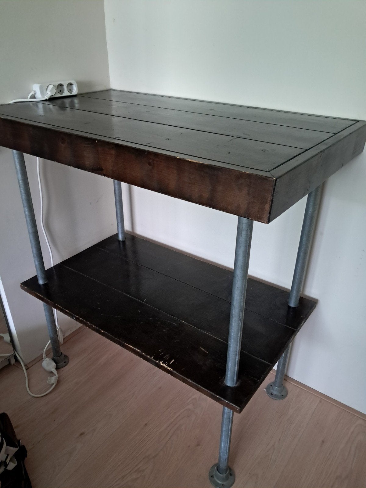 Robuuste statafel / werkbank / sta bureau met houten blad, Ophalen, Gebruikt