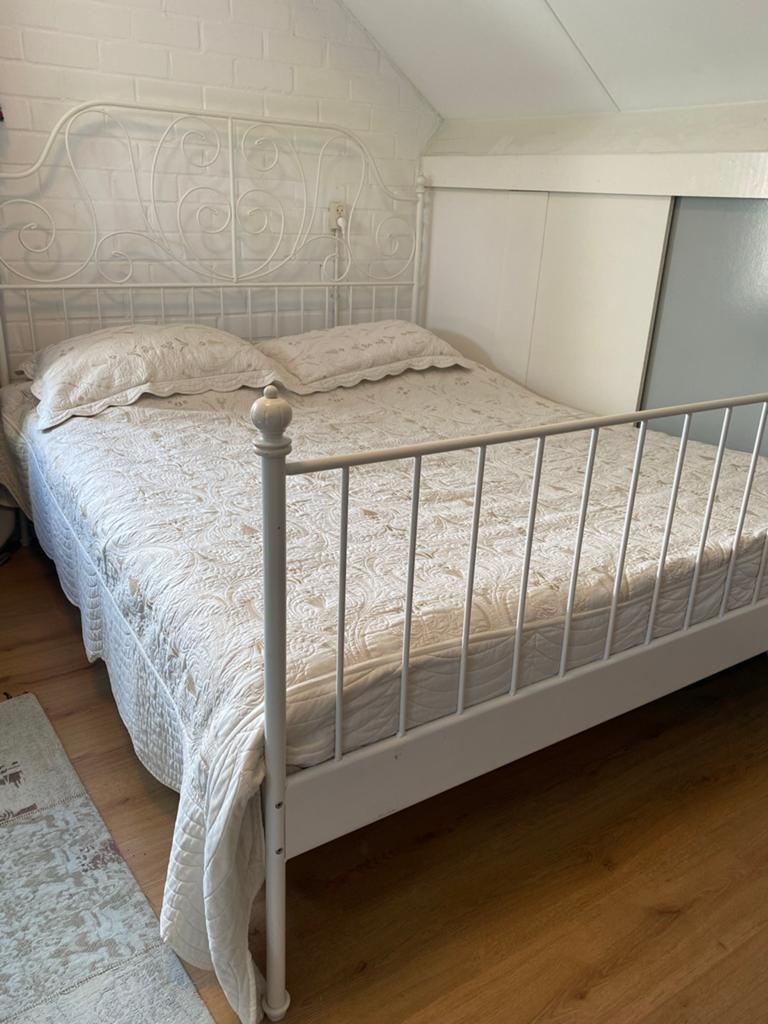 IKEA Leirvik Tweepersoonsbed - Wit Metaal, Ophalen, Wit, Romantisch, Tweepersoons