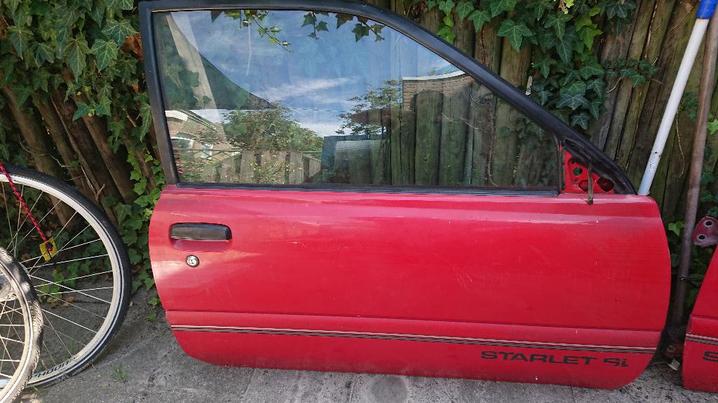Autodeuren Starlet p8 Si, Auto-onderdelen, Carrosserie en Plaatwerk, Ophalen, Gebruikt, Deur