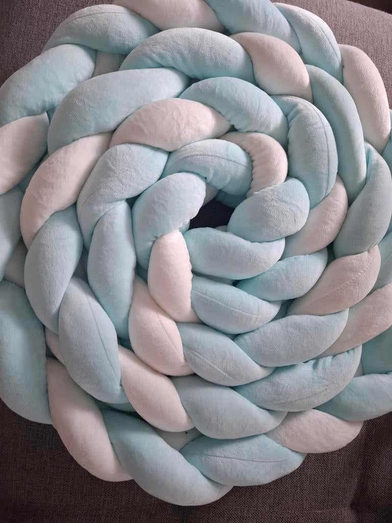 Gevlochten bedrand/boxrand voor babybedje of box, Kinderen en Baby's, Ophalen of Verzenden, Zo goed als nieuw, 100 cm of meer