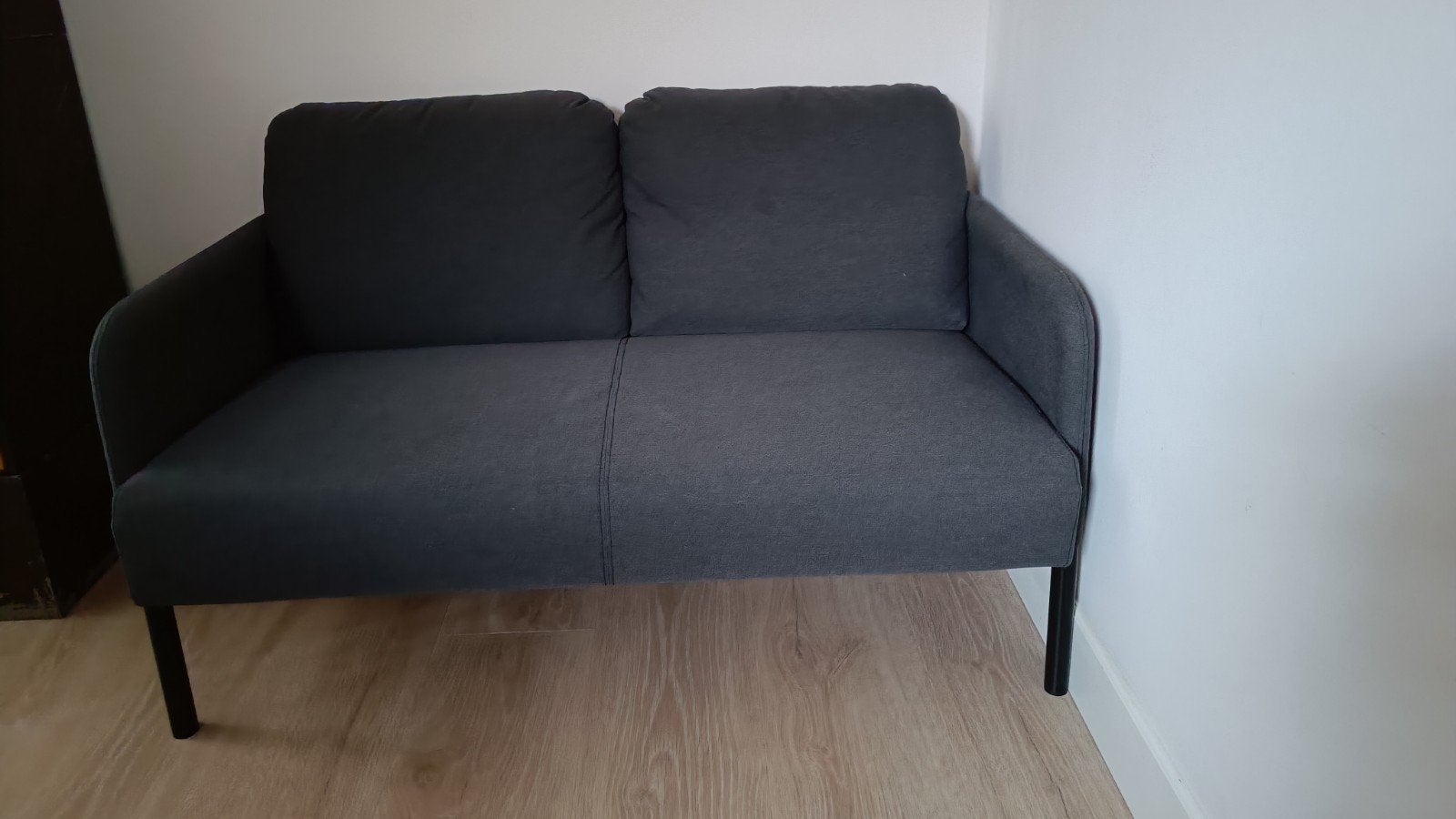 IKEA GLÖSTAD 2-zitsbank Knisa donkergrijs, Ophalen, Tweepersoons, 75 tot 100 cm, Zo goed als nieuw