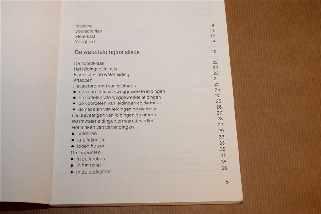 Loodgieten — Doe-het-zelf Handleiding Waterleidingen, Ophalen of Verzenden, Gelezen, Overige onderwerpen