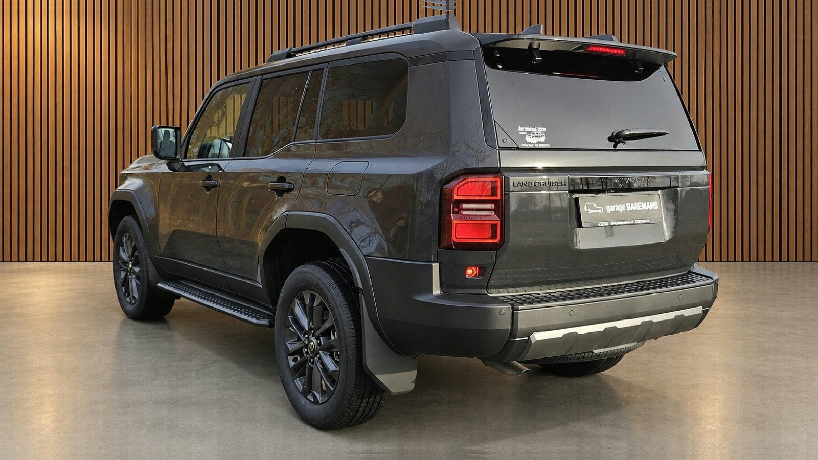 Toyota Land Cruiser 2.8 D-4D Hybrid Professional Pano Dak VA, Auto's, Zwart, 4 cilinders, Bedrijf, Diesel