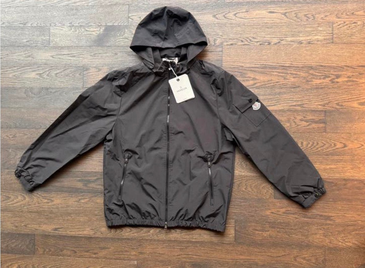 Moncler zomerjas / windbreaker - Waterdicht & NFC - Maat S, Ophalen of Verzenden, Nieuw, Maat 46 (S) of kleiner, Zwart