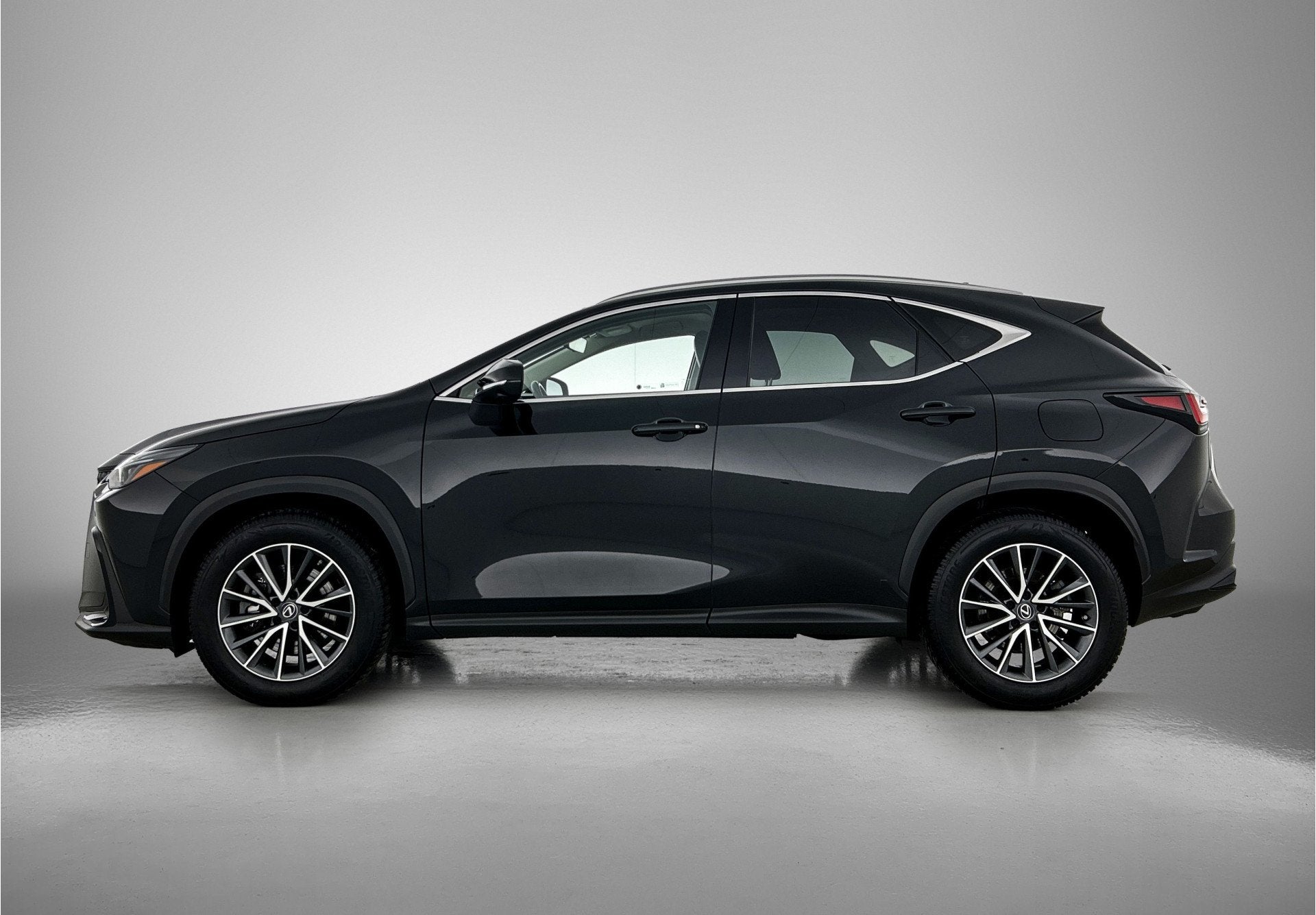 Lexus NX 450h+ AWD Luxury Line | BTW Voertuig | Premium uitg, Auto's, Lexus, Automaat, Gebruikt, Zwart, 4 cilinders