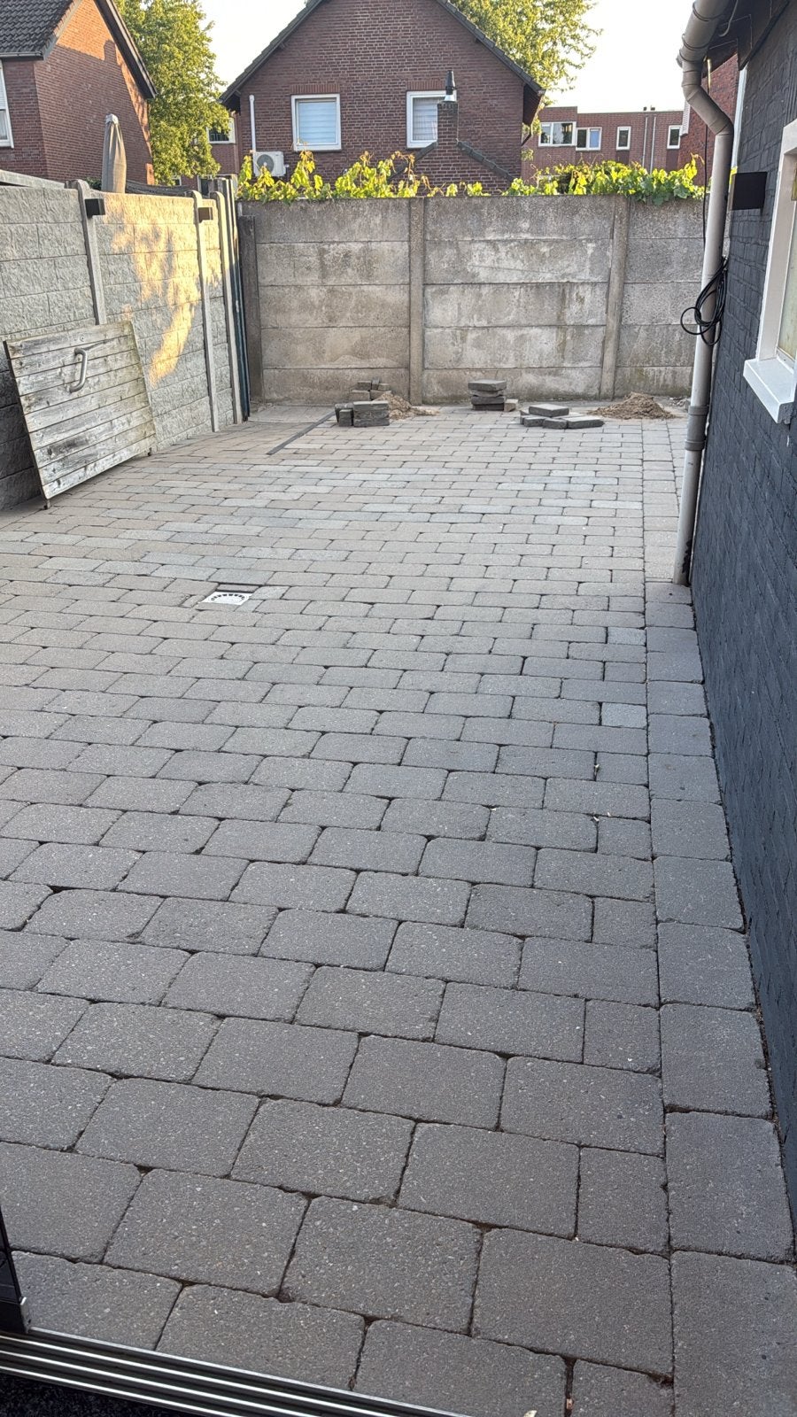 Gratis afhalen: ca. 43 m² gebruikte stenen, Tuin en Terras, Tegels en Klinkers, Ophalen, Gebruikt, Klinkers, 10 m² of meer