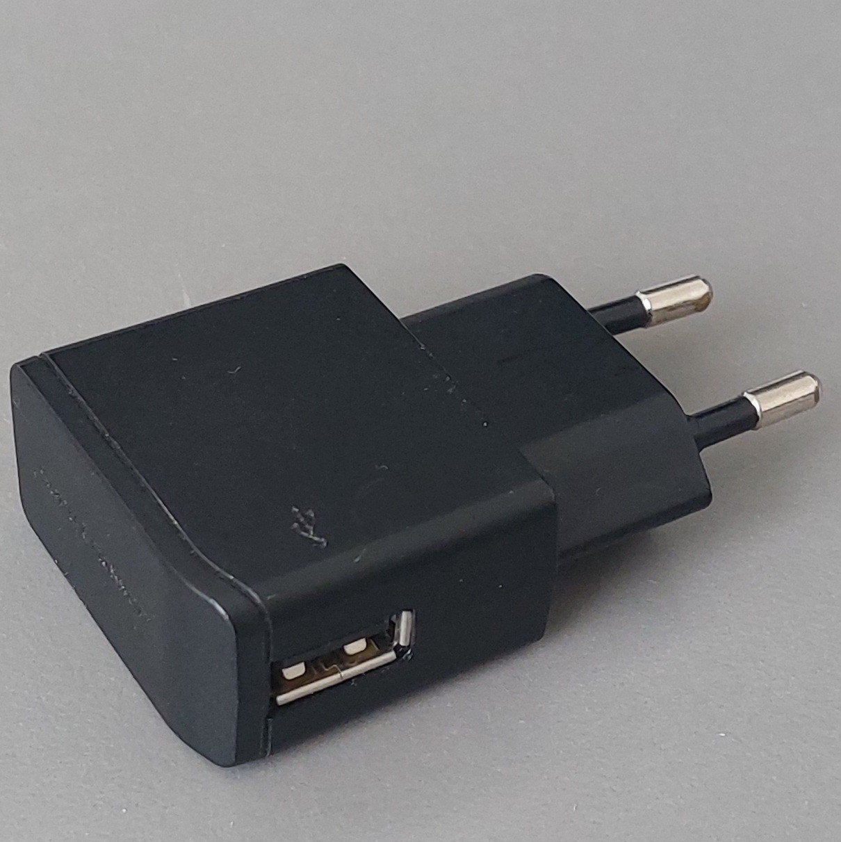 Sony GreenHeart USB-adapter, Universeel, Ophalen of Verzenden, Zo goed als nieuw, Sony