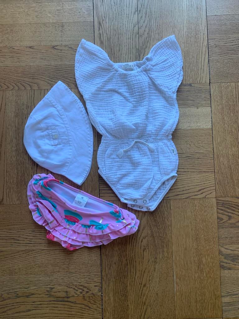 Meisjes zomer set: boxpakje, zwembroekje & muts (12-18m), Meisje, Overige maten, Ophalen of Verzenden, Zo goed als nieuw