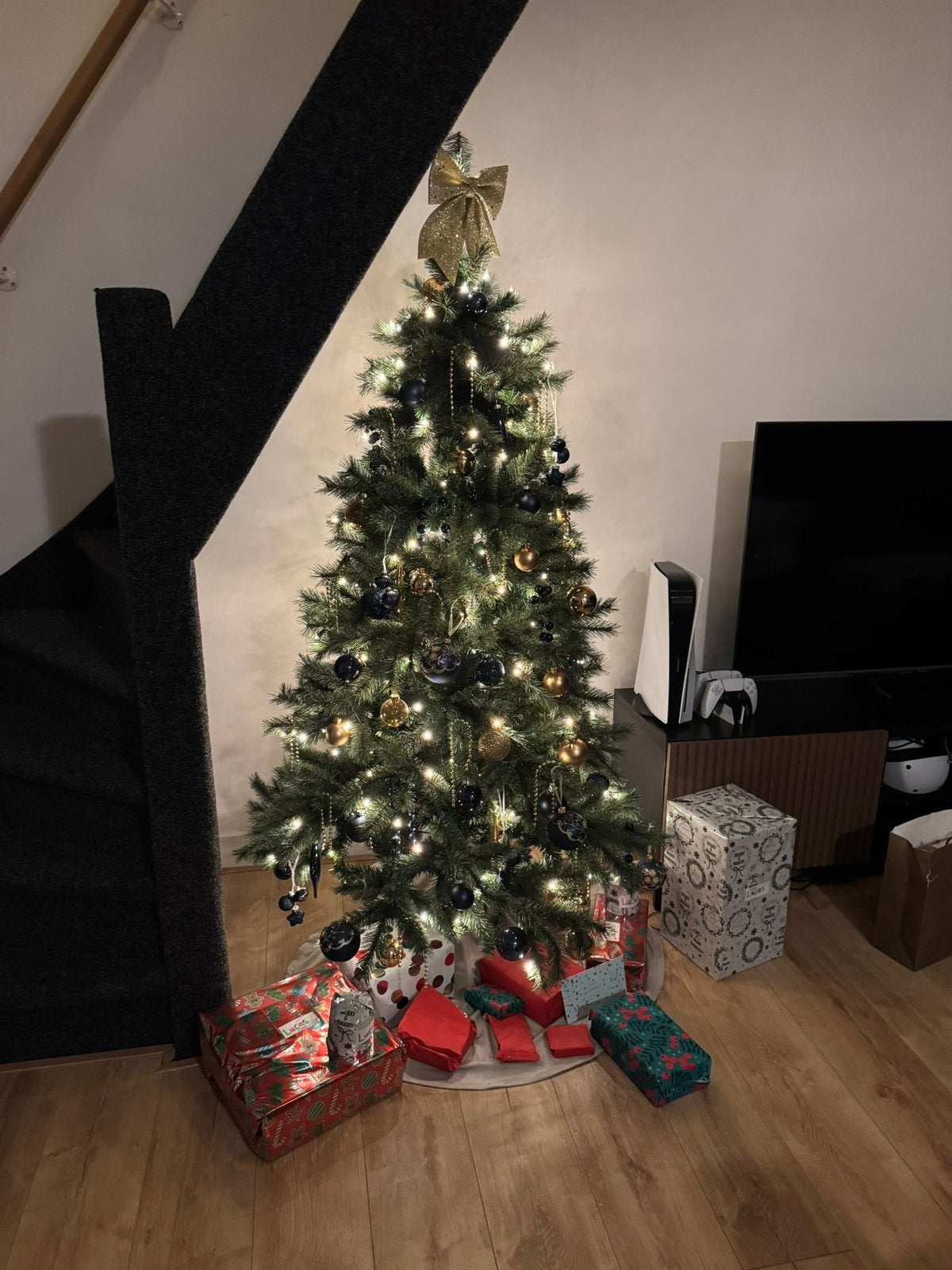 Kunstkerstboom Jade Slim 185 cm met verlichting, Diversen, Kerst, Ophalen, Zo goed als nieuw