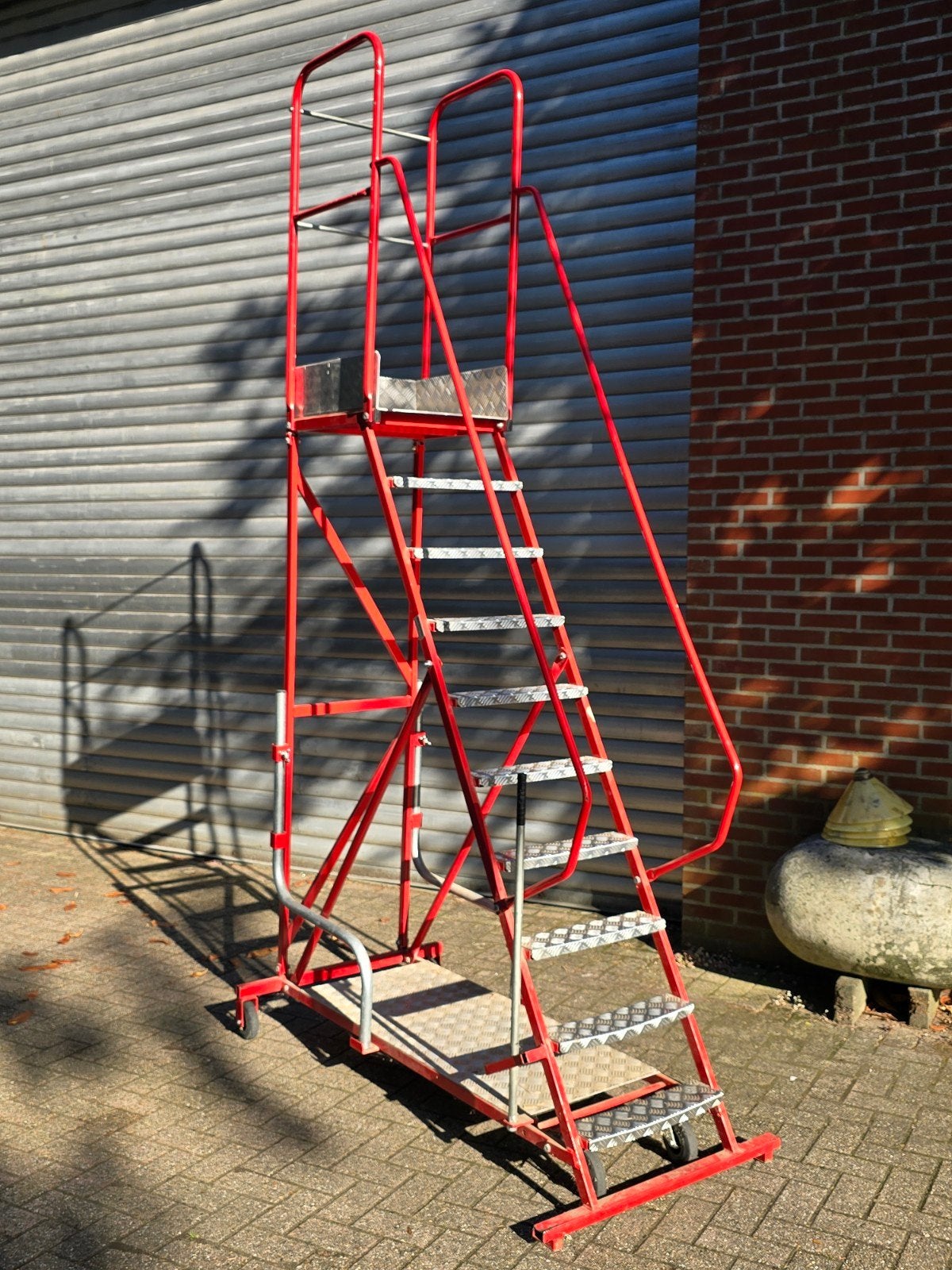 Magazijntrap Werkplaatstrap met platform - 200cm werkhoogte, Ophalen, Gebruikt, Trap, 2 tot 4 meter
