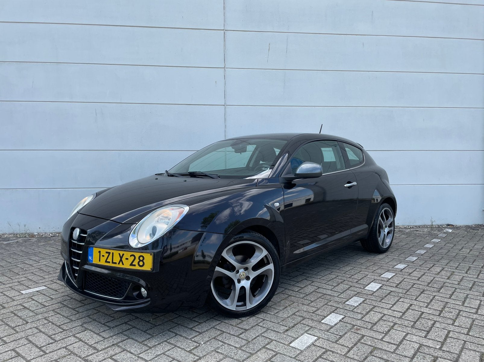 Alfa Romeo MiTo 1.4 16V 2009/SUPER ONDERHOUDEN/NIEUWE APK/, Auto's, Voorwielaandrijving, Euro 5, Stof, Zwart