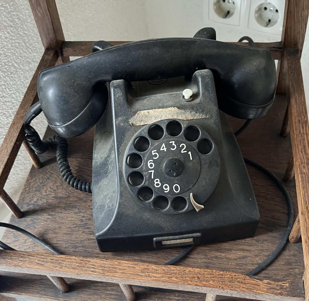 oude hoorn telefoon bakkeliet met draaischijf, Telecommunicatie, Vaste telefoons | Niet Draadloos, Ophalen of Verzenden, Gebruikt