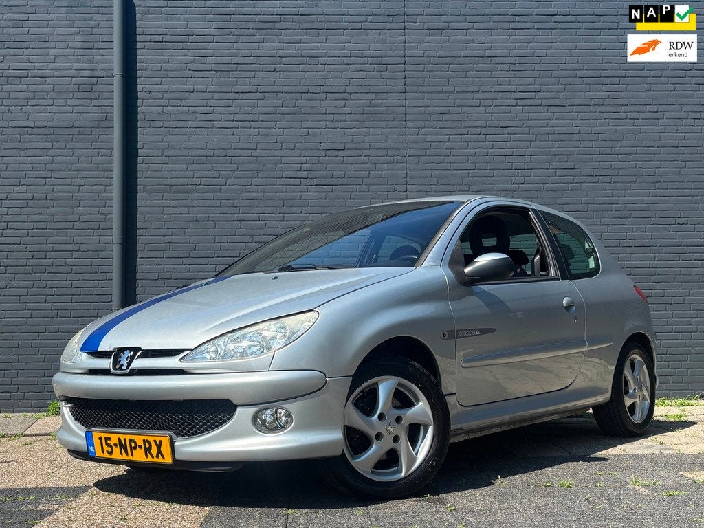 Peugeot 206 1.4-16V Quiksilver | Climate | Nieuwe APK, Auto's, Peugeot, Voorwielaandrijving, 31 €/maand, 4 cilinders, Origineel Nederlands