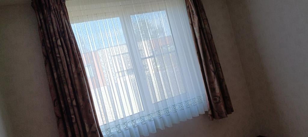 Glasgordijn / vitrage, Huis en Inrichting, Stoffering | Gordijnen en Lamellen, Ophalen, Zo goed als nieuw, 150 tot 200 cm, 150 tot 200 cm