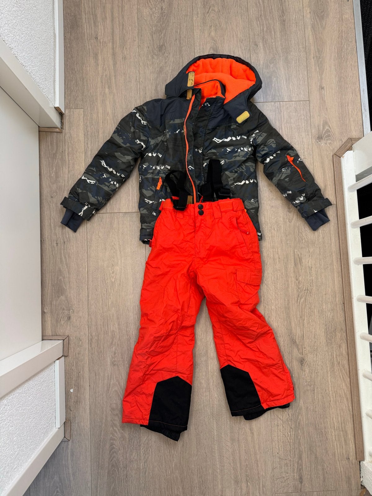 Ski-jas en skibroek voor kinderen (Hema & Mountainpeak), Ophalen of Verzenden, Gedragen, Maat 46/48 (XL) of groter, Pak