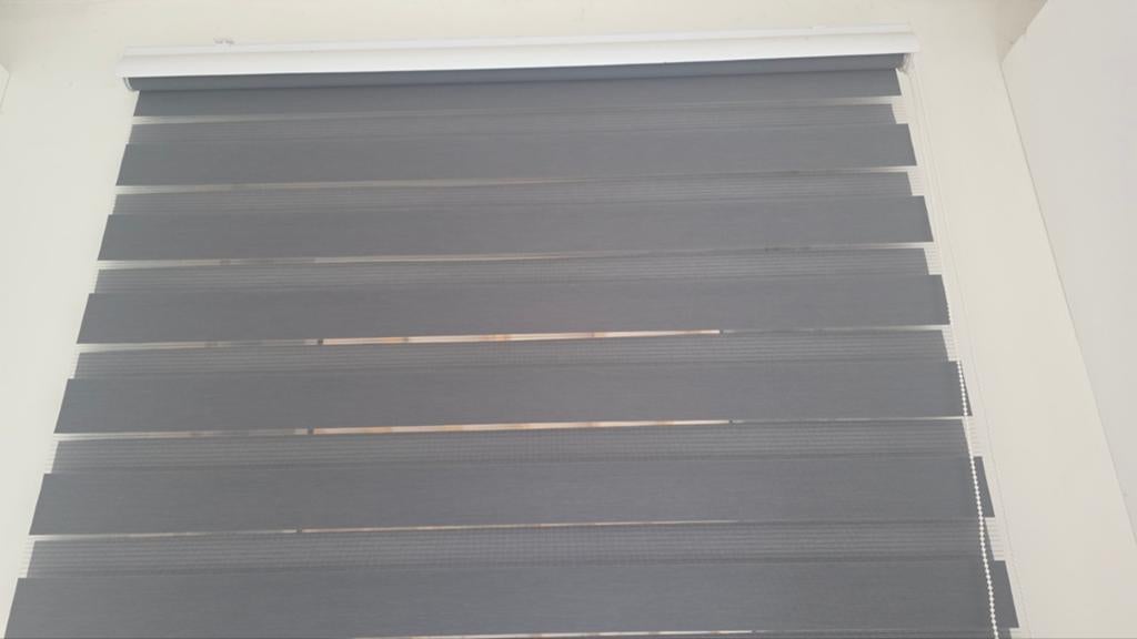 Stijlvolle Duo Rolgordijnen - Grijs (120x170 cm), Ophalen, 100 tot 150 cm, Grijs, 150 tot 200 cm