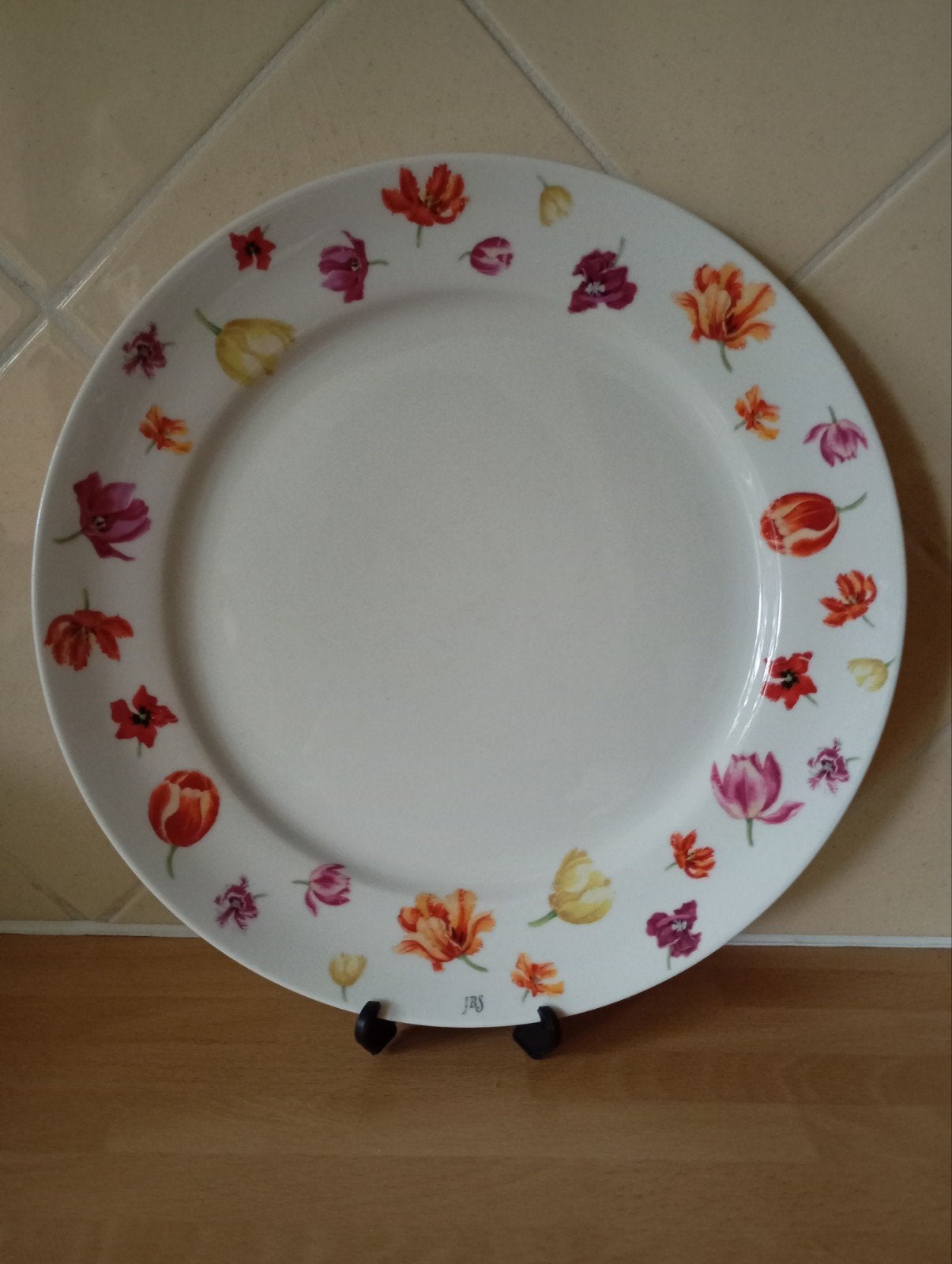 2 diner borden Janneke Brinkman Tulips, Huis en Inrichting, Keuken | Servies, Gebruikt, Ophalen of Verzenden, Bord(en), Overige stijlen