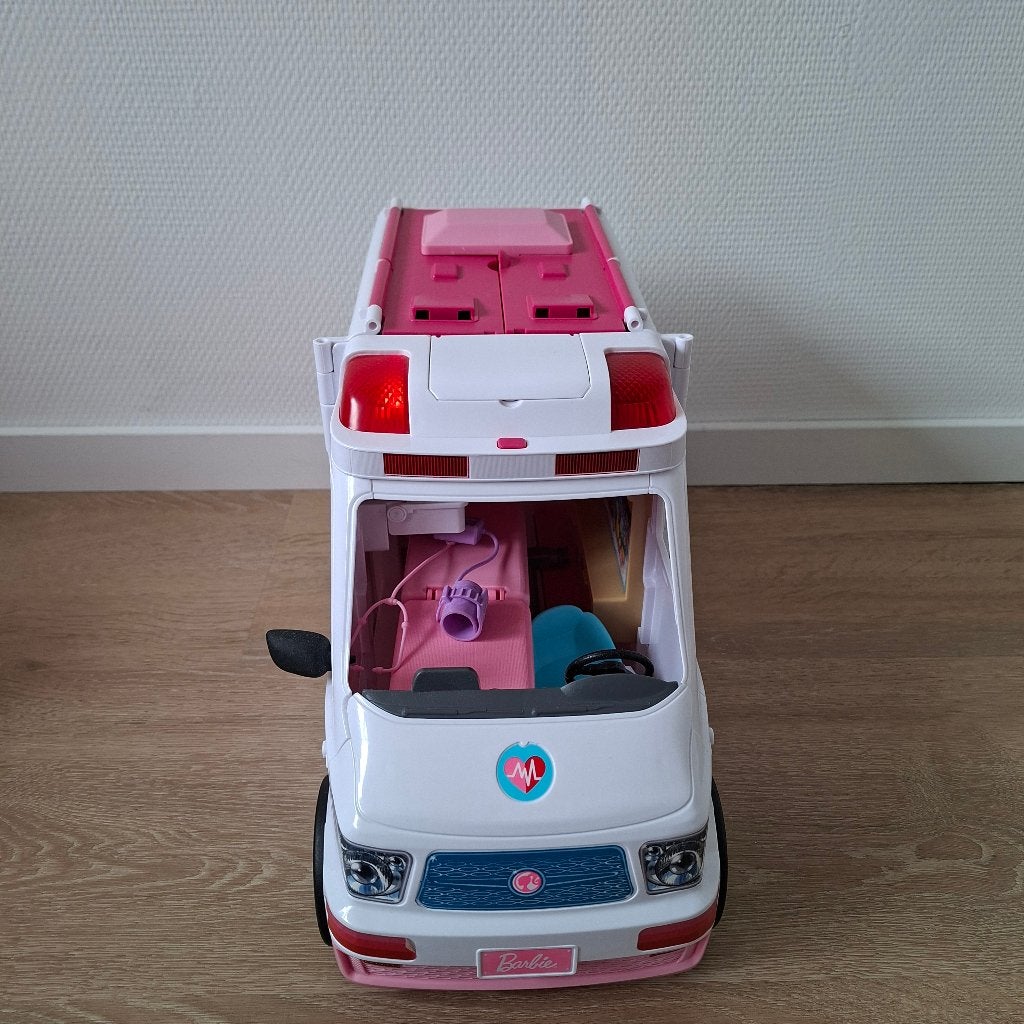 Barbie vliegtuig én Barbie ambulance, Ophalen, Gebruikt