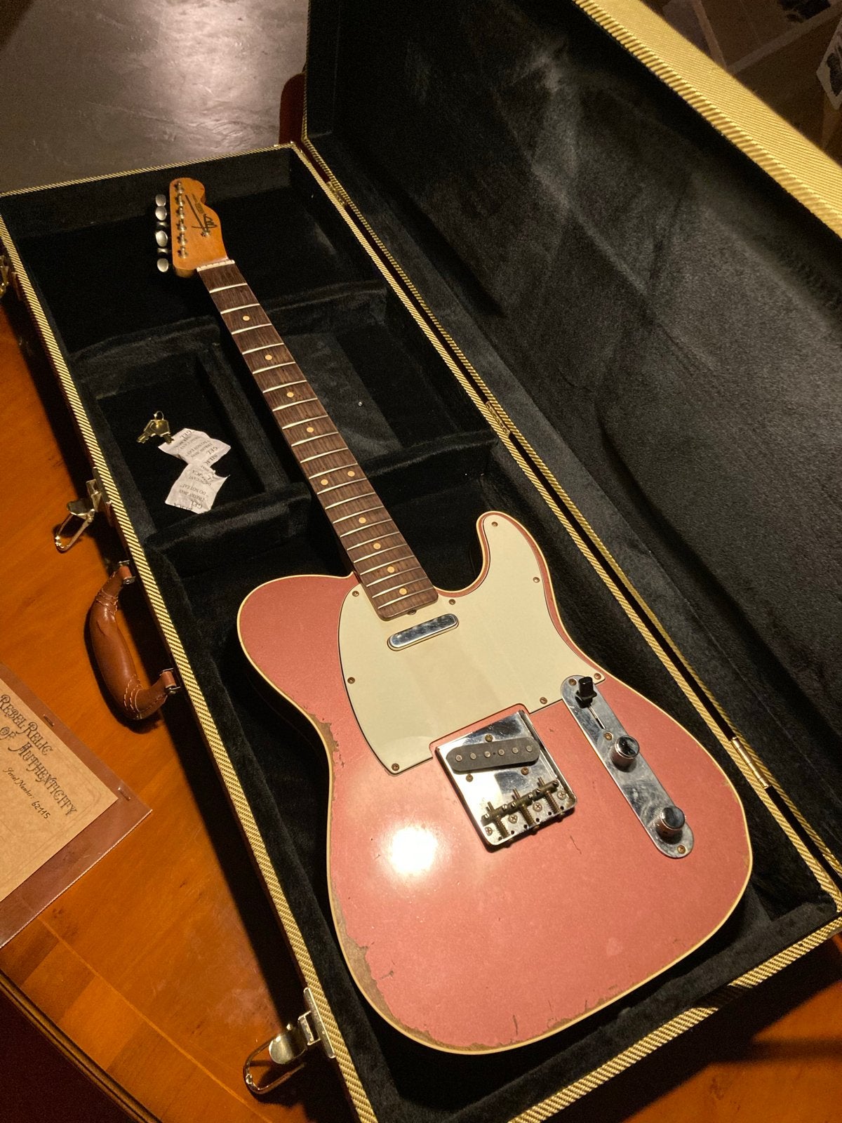 Rebel Relic Telecaster - Vintage Rode Solid Body Gitaar, Ophalen, Gebruikt, Solid body, Fender