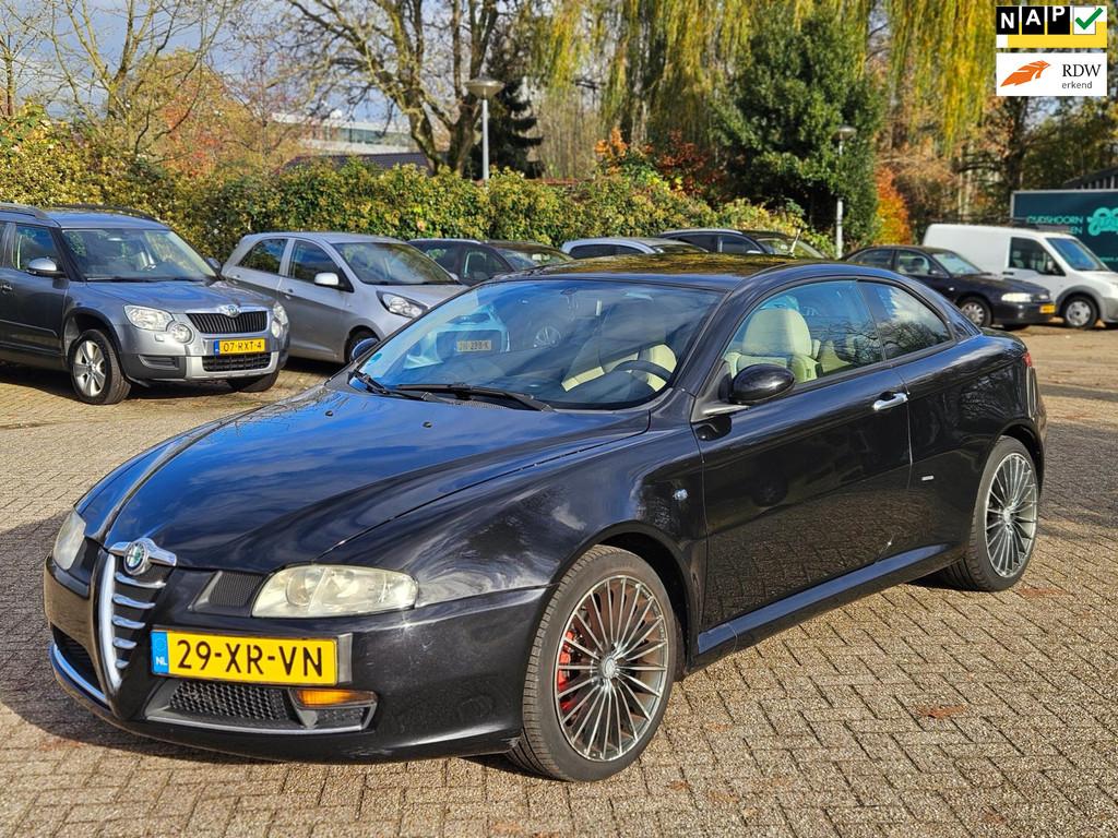 Alfa Romeo GT 1.8 T.Spark Disegno Bertone|Clima|CruiseContro, Auto's, Voorwielaandrijving, Gebruikt, 4 cilinders, 400 kg