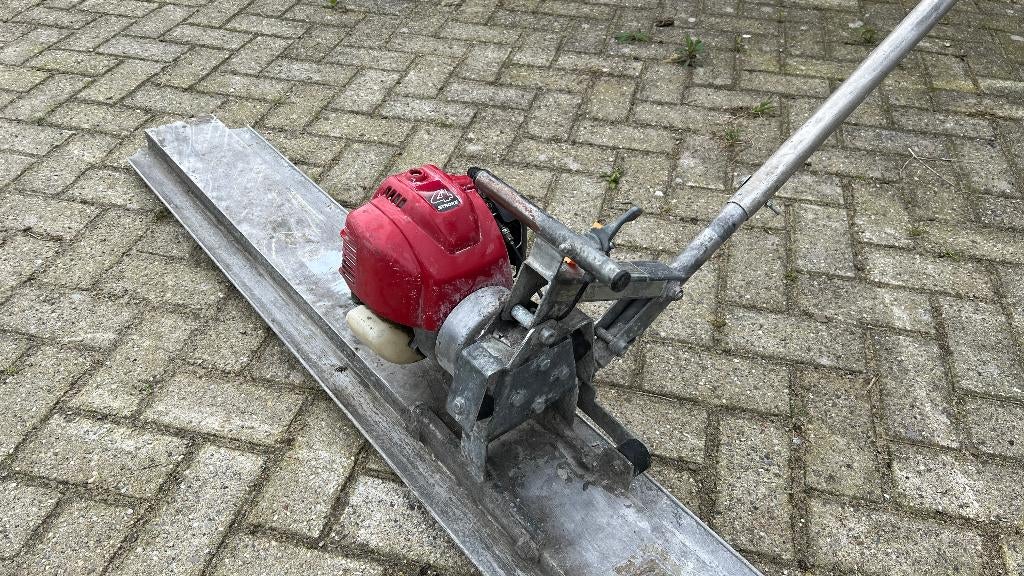 Trilspaan Lievers 4-takt benzine motor 200cm, Ophalen, Gebruikt