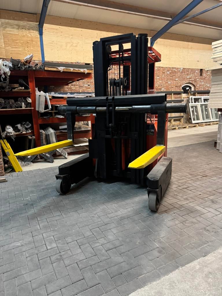 4 weg reach truck merk bt, Zakelijke goederen, Machines en Bouw | Heftrucks en Intern transport, Ophalen