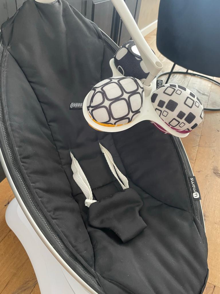 4MOMS MamaRoo 4.0 Wipstoel - Zwart -, Kinderen en Baby's, Wipstoeltjes, Wipstoel, Ophalen, Overige merken, Met gordel(s) of riempje(s)