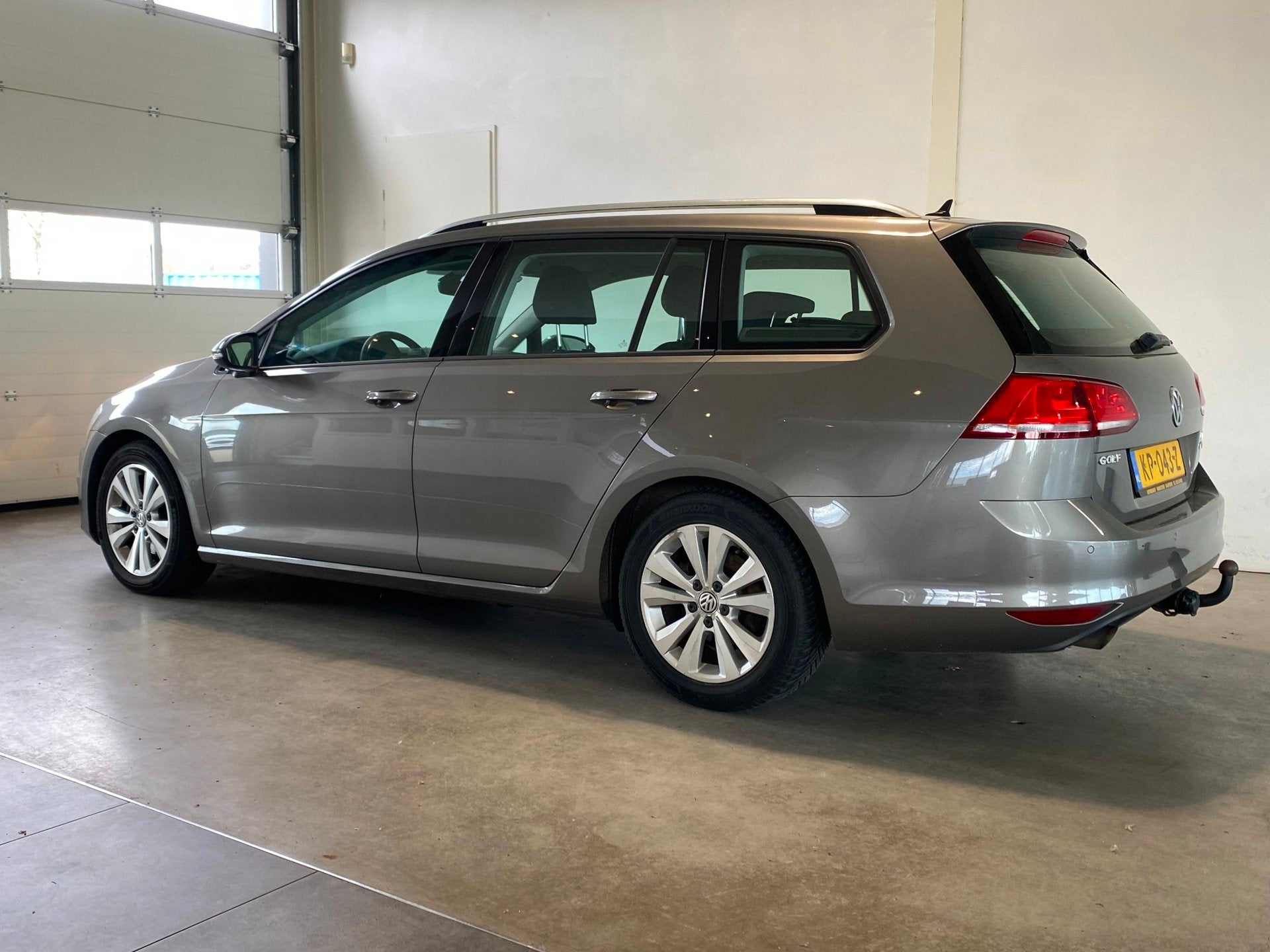 Volkswagen Golf Variant 1.0 TSI Navi Cruise Trekhaak NL-auto, Voorwielaandrijving, Automatische klimaatregeling, Gebruikt, Euro 6